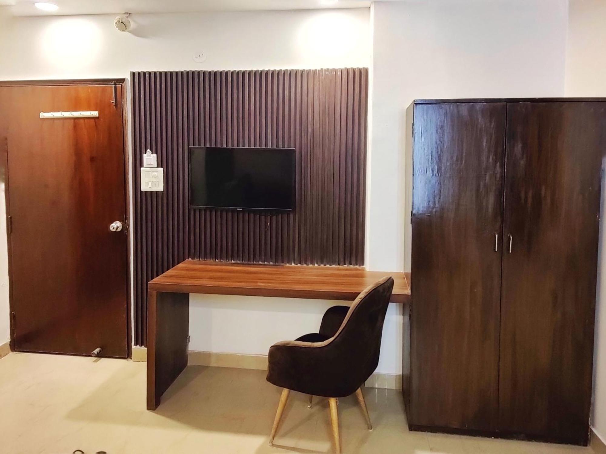 Airport Hotel The Terminal New Delhi Exterior photo