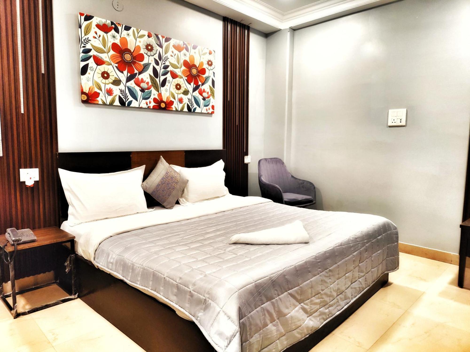 Airport Hotel The Terminal New Delhi Exterior photo